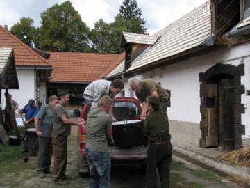 Preprava gulášu na gazdovský dvor Preprava gulášu na gazdovský dvor